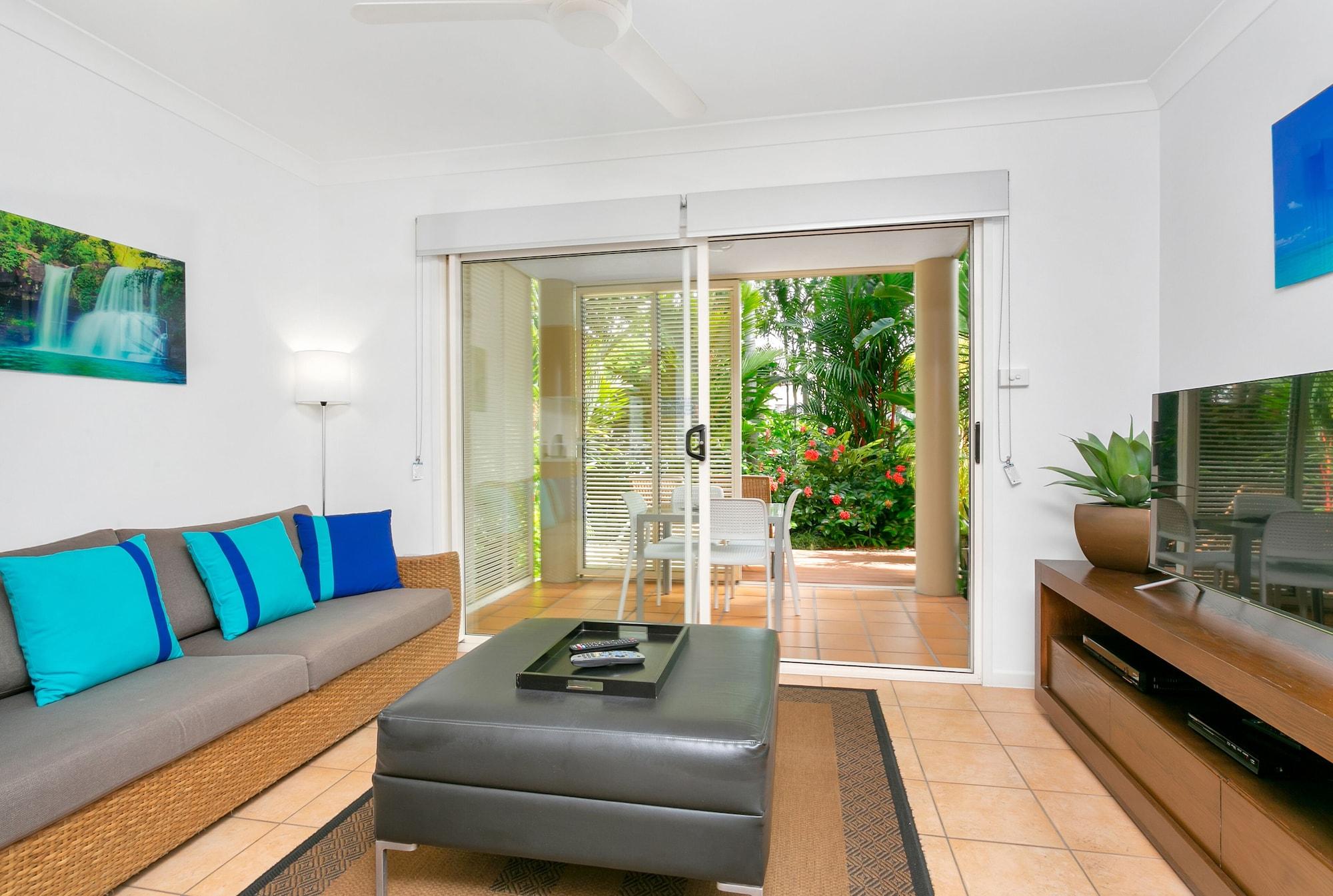 Port Douglas Apartments - Adults Only Oasis Eksteriør billede