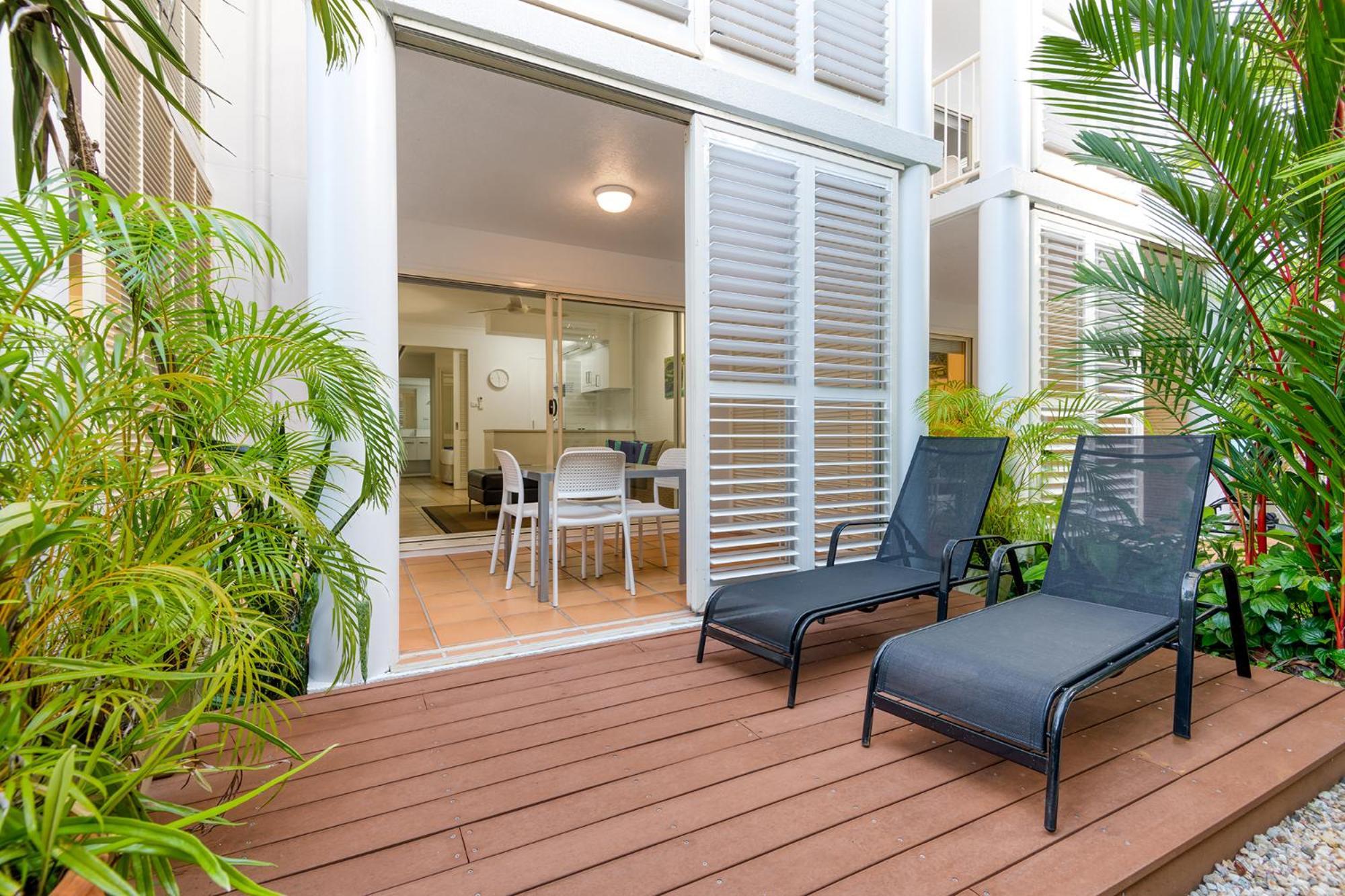 Port Douglas Apartments - Adults Only Oasis Eksteriør billede